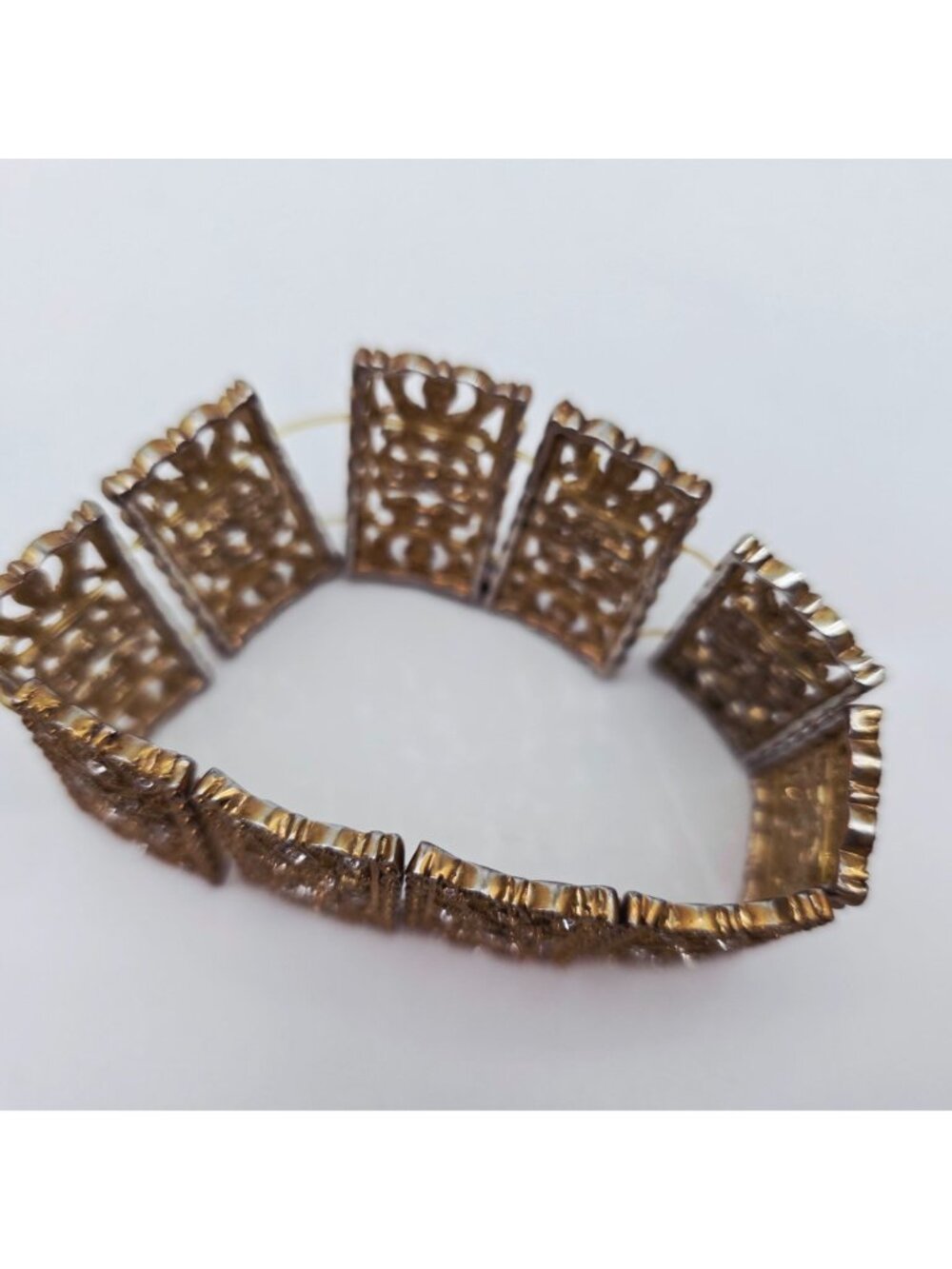 Gold-Tone Filigree & Rhinestone Stretch Bracelet 1-1/8" Wide Vintage 1960s - Picture 10 of 10
